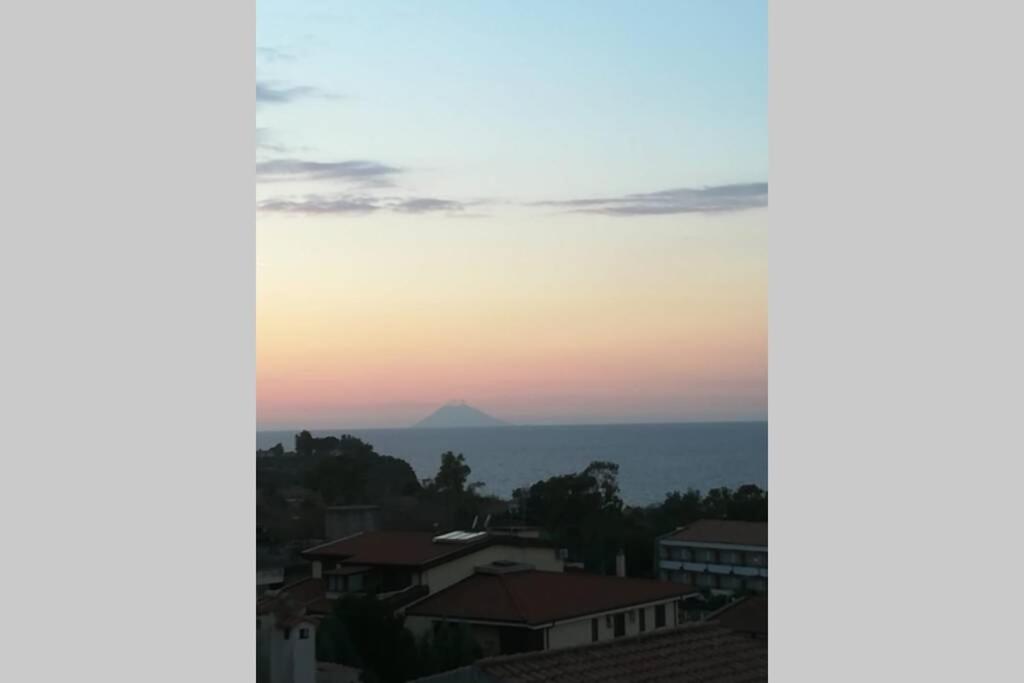 Appartamento Orizzonte Stromboli Tropea Esterno foto